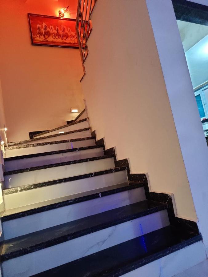 Hotel Sardar Rooms Garudeshwar Eksteriør bilde