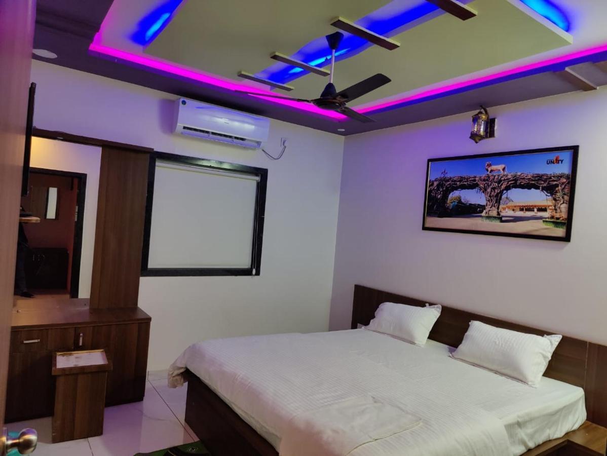 Hotel Sardar Rooms Garudeshwar Eksteriør bilde