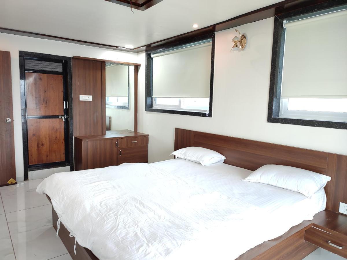 Hotel Sardar Rooms Garudeshwar Eksteriør bilde