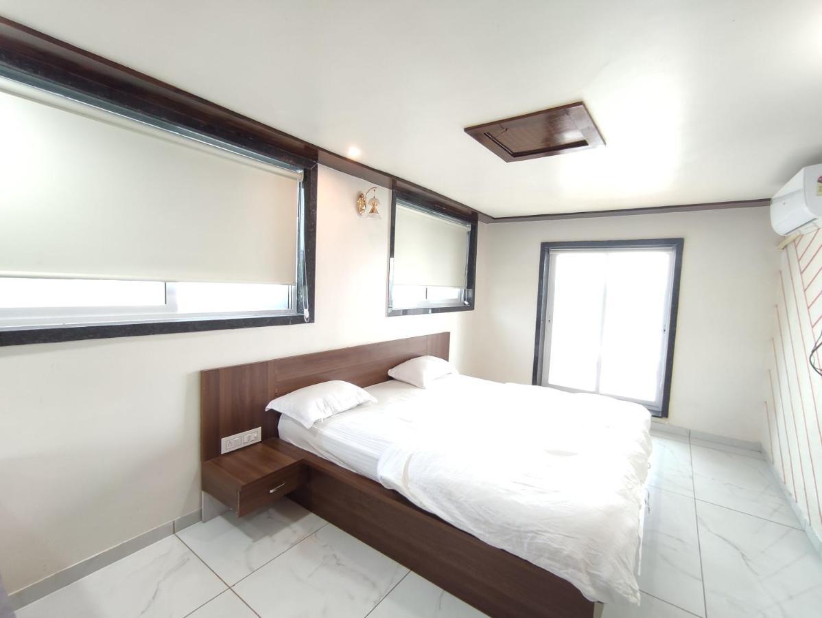 Hotel Sardar Rooms Garudeshwar Eksteriør bilde