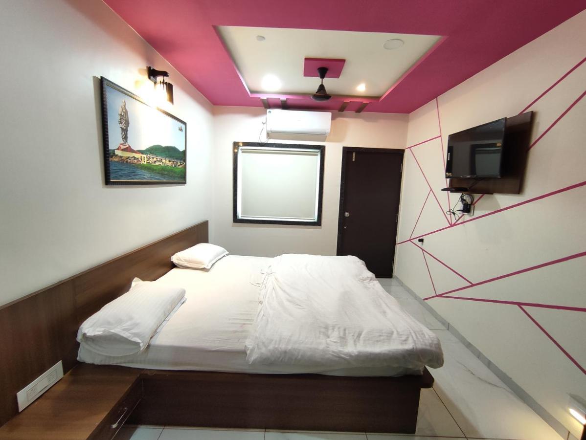Hotel Sardar Rooms Garudeshwar Eksteriør bilde